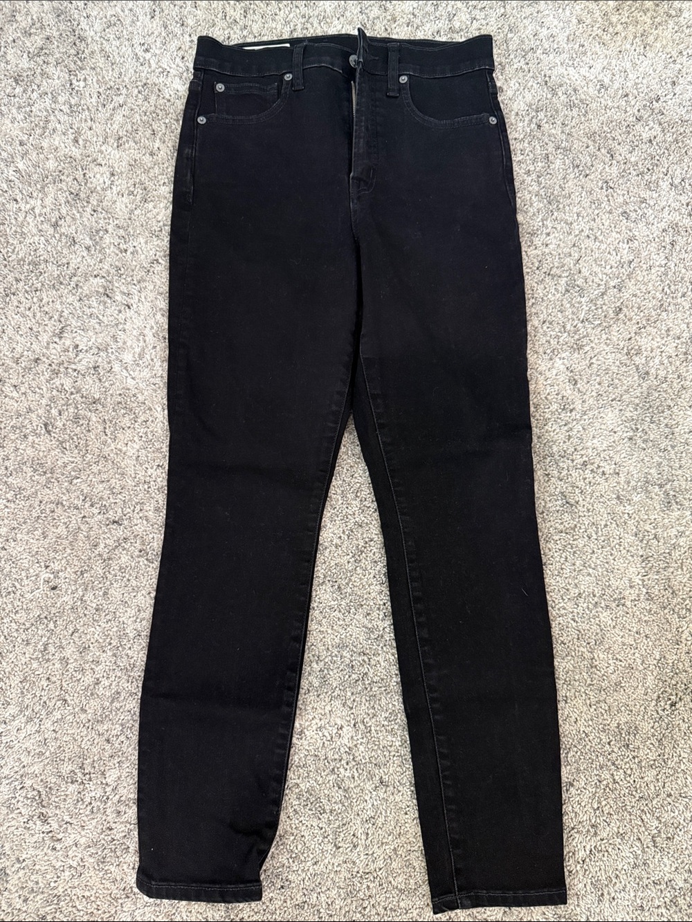 GAP Women's Skinny Jeans in Black